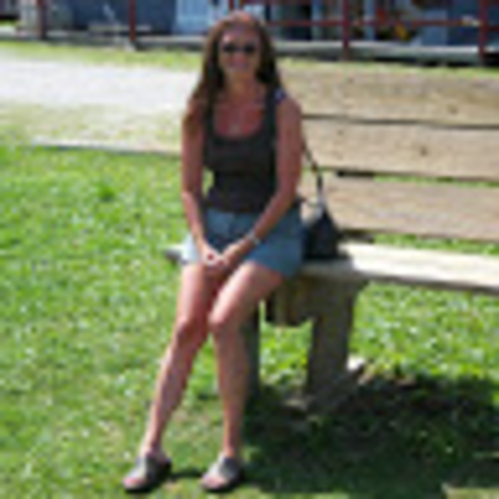 Meet your Posher, Becca